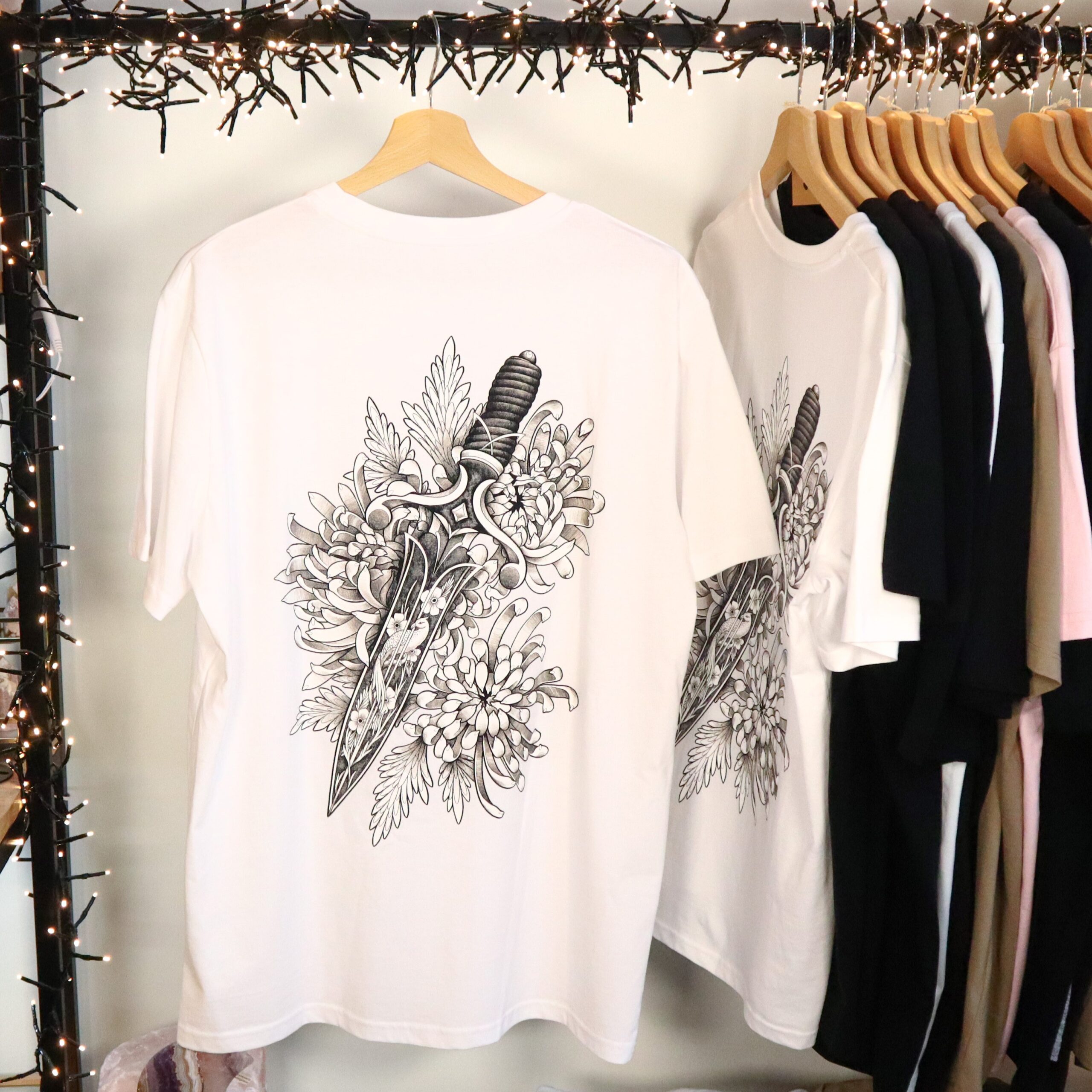 Dagger bloemen wit back vierkant